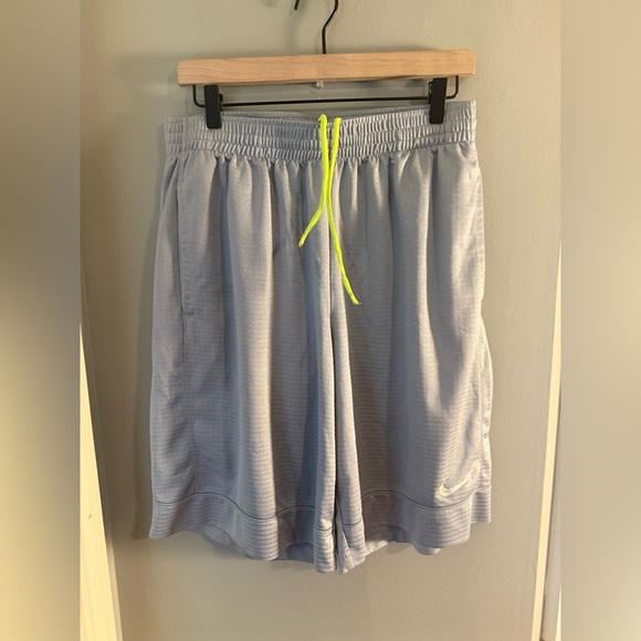 Nike Gray and Yellow Athletic Shorts Moisture-Wicking Performance - Picture 9 of 9